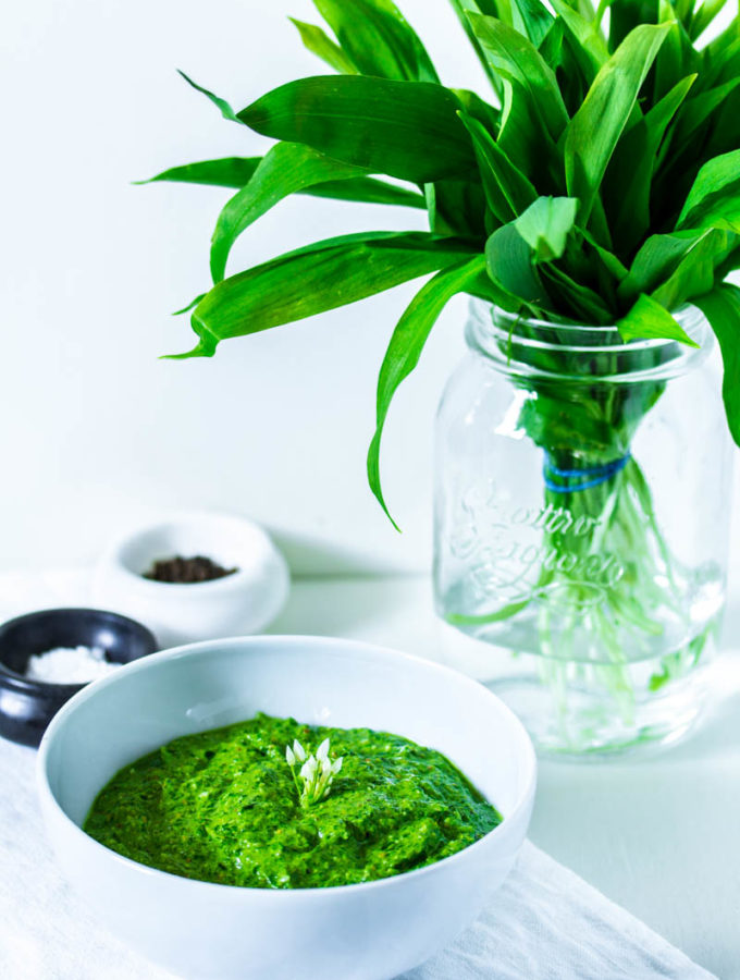 Bärlauch-Pistazien-Pesto