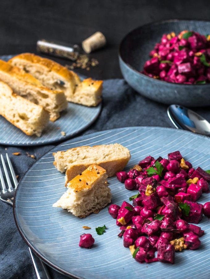Nicht nur optisch ein Genuss! Indischer-Kichererbsen-rote-Bete-Salat