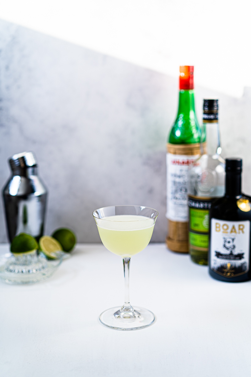 Riedel Sour Glas mit Last Word Cocktail